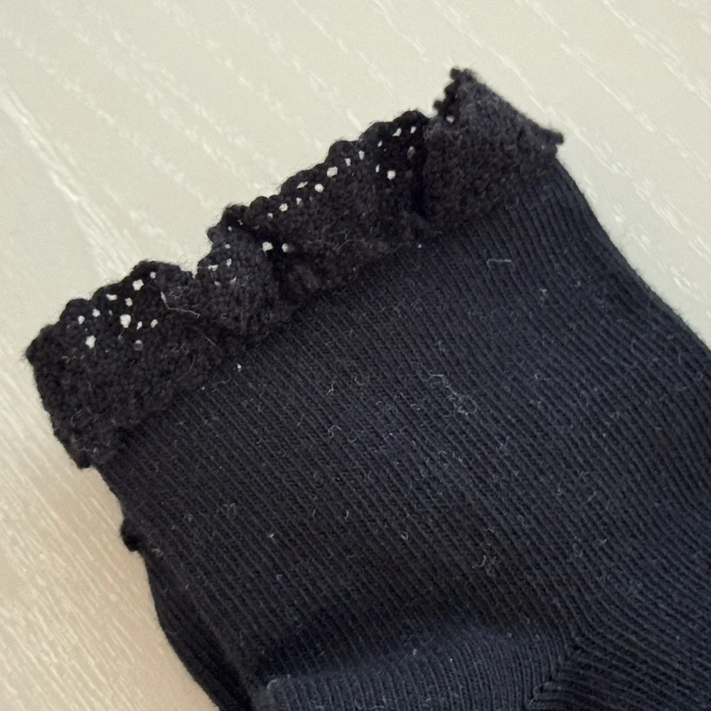 NWT BONPOINT Black Girls Ruffle Socks Size T4 (3-4 years)